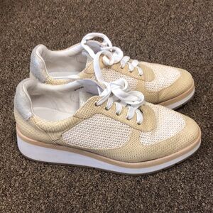 Donald Pliner Sneaker Platform Wedge Woven Raffia Natural Metallic Tan Sz 9